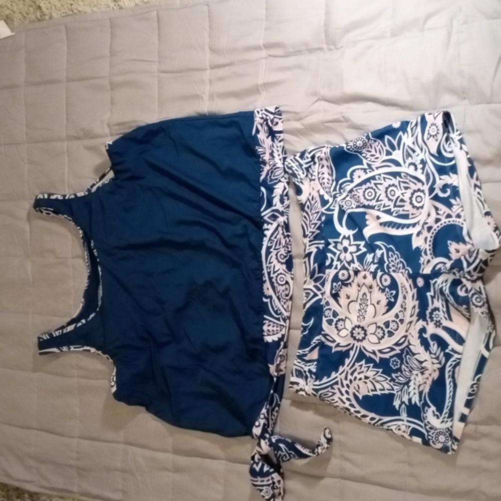 2 piece bathing suit top 2x bottom XL
